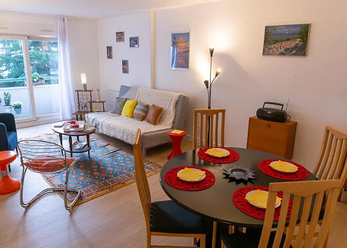 Appartement Parc Blandan - T2 Calme Lumineux Et Bien Situe. à Lyon