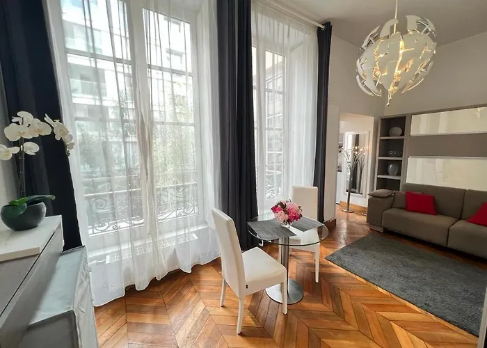Appartement Le Lumineux - Le chic en hypercentre - Bellecour à Lyon