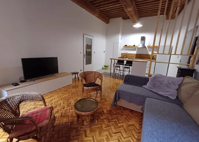 Appartement Old town - Vieux Lyon -50 m2 flat