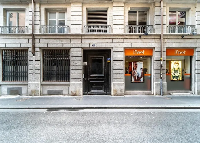 Les Suites de l'Opéra - Apartment Barbara for 10 people Lyon