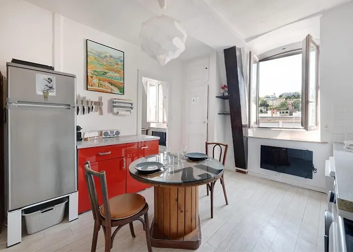 50m² cosy près place Bellecour&vue s/ basilique Lyon