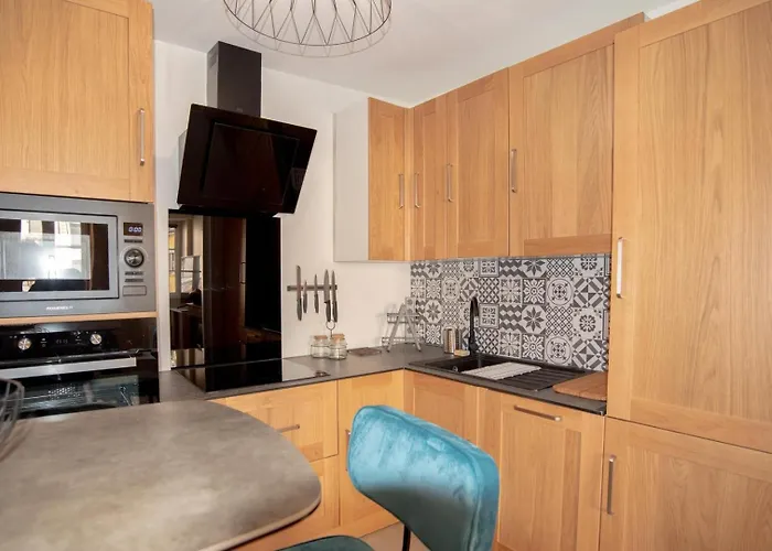 All in Lyon | Moderne et cosy au cœur de St-Jean
