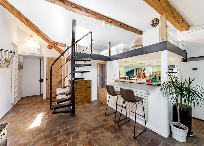 Appartement BnGo l Le Perché de la Croix-Rousse l 4p, 2ch à Lyon