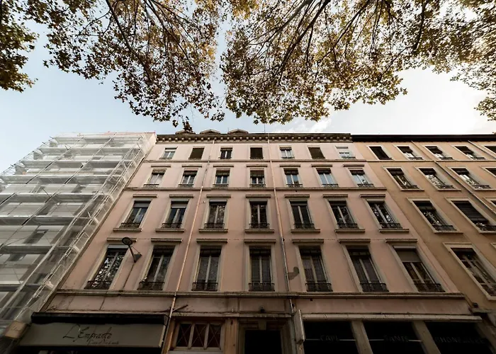 All in Lyon | Exceptionnel et calme proche Part-Dieu