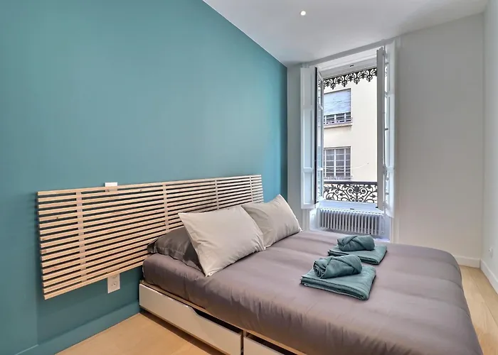 Appartement de Standing pour 6 refait à neuf Lyon