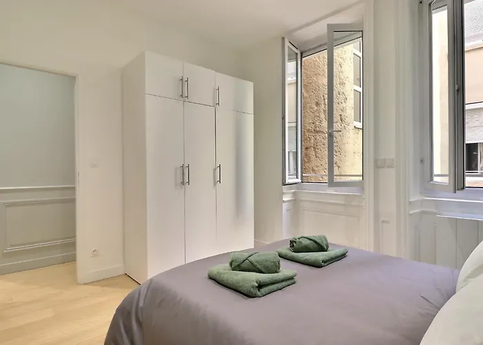 Appartement de Standing pour 6 refait à neuf Lyon