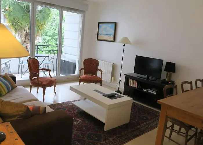Appartement confortable calme avec terrasse proche métro - accueil personnel Lyon
