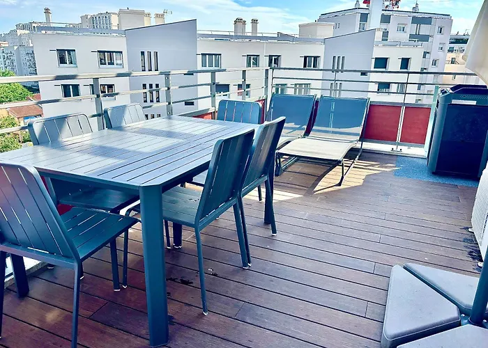 Appartement T2 Proche Hopitaux Terrasse Plein Ciel à Lyon