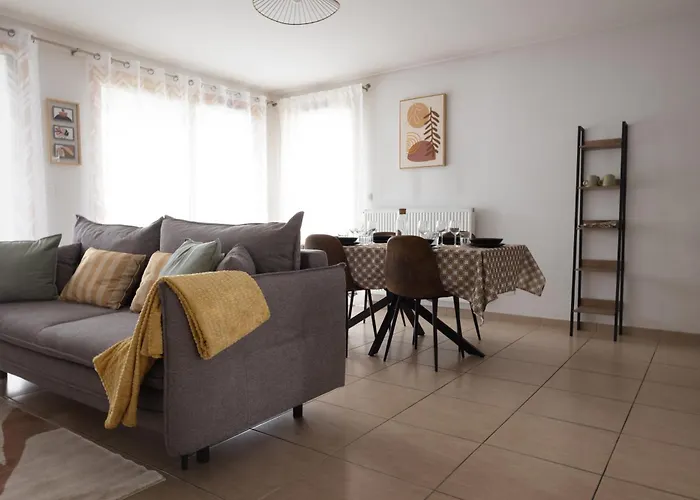 Bel Appartement Spacieux Le Joliot Curie 4-6 Pers A Lyon - Eurexpo - Ldlc Arena