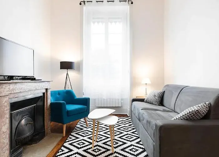 appartement 2 pièces Jean Macé et stationnement Lyon