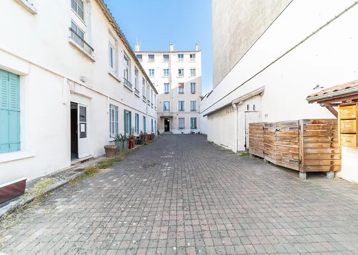 Le Marietton appartement cosy à deux pas du métro Valmy Lyon