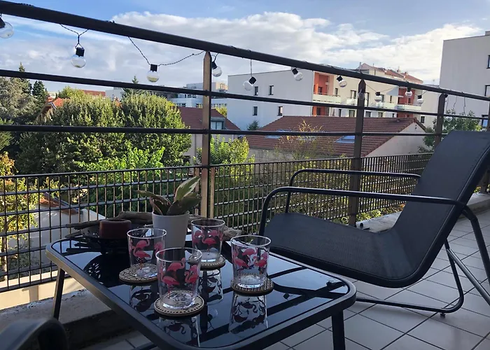Appartement Un balcon à Monplaisir- 4 lits -garage - 47m2 à Lyon