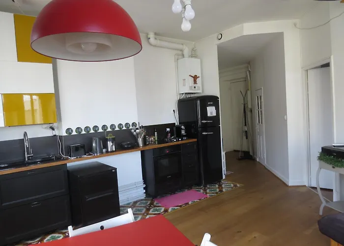 Lyon 7 - Réservez une chambre OU tout l'appartement de 70m2 avec 2 SDB