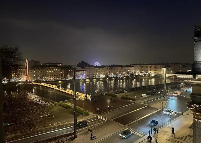 Appartement Grand loft bourgeois, Coeur Vieux Lyon