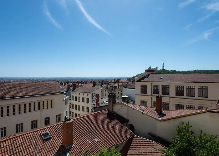 Appartement BnGo I L'Élégant I Duplex Croix-Rousse vue sur Fourvière, 2 personnes, Cosy et moderne à Lyon