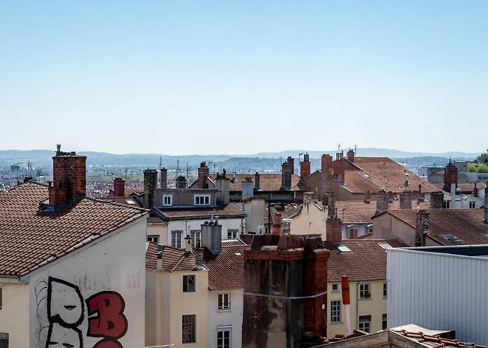 Appartement BnGo I L'Élégant I Duplex Croix-Rousse vue sur Fourvière, 2 personnes, Cosy et moderne à Lyon