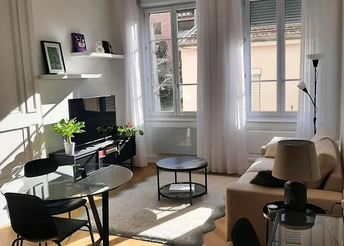 Appartement Haussmannien rénové et climatisé, Centre de Lyon - Métro Saxe-Gambetta