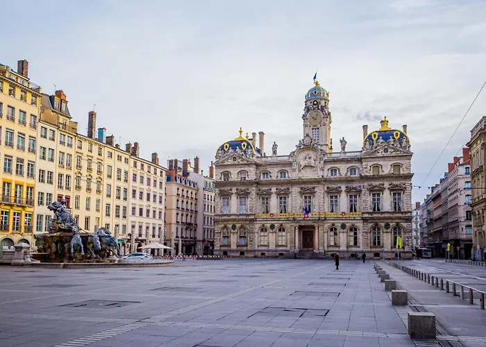Appartement L'hyper centre terreaux 45m2 équipé CLIM à Lyon