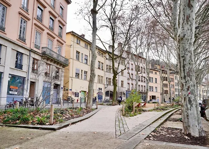 Apartment With Terrace - St Paul Lyon