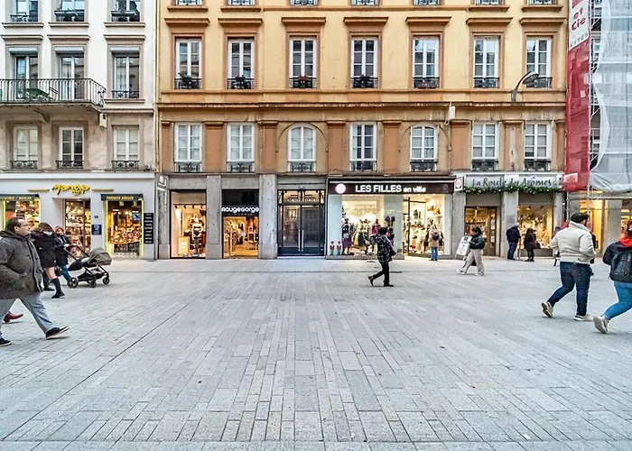 Le petit Victor Hugo - studio Bellecour Lyon