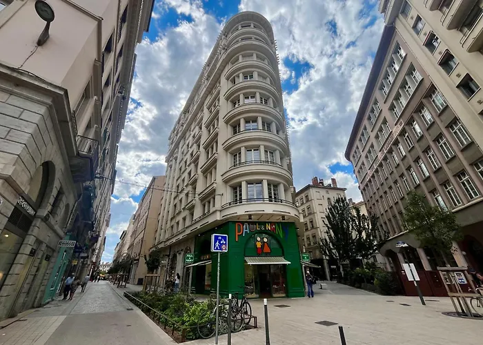 Appartement Hyper Centre 4 Rue Emile Zola Bellecour Jacobins Celestins Wifi Ascenseur à Lyon