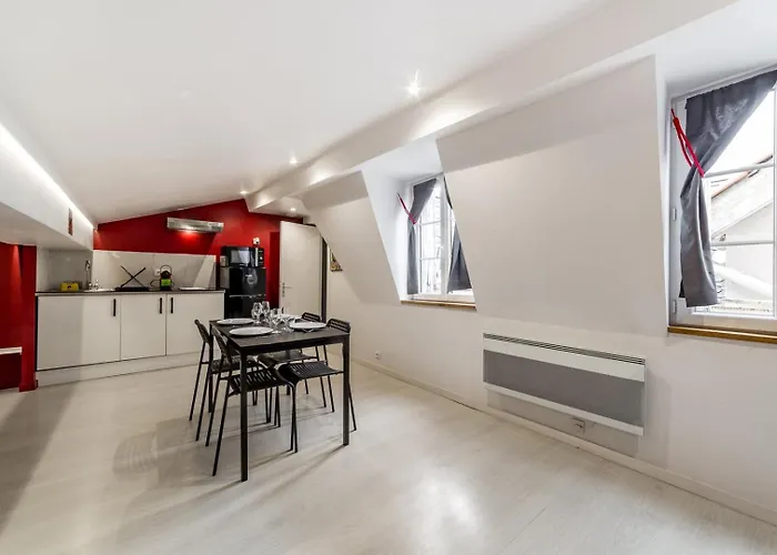 All in Lyon | Studio central – place des Célestins