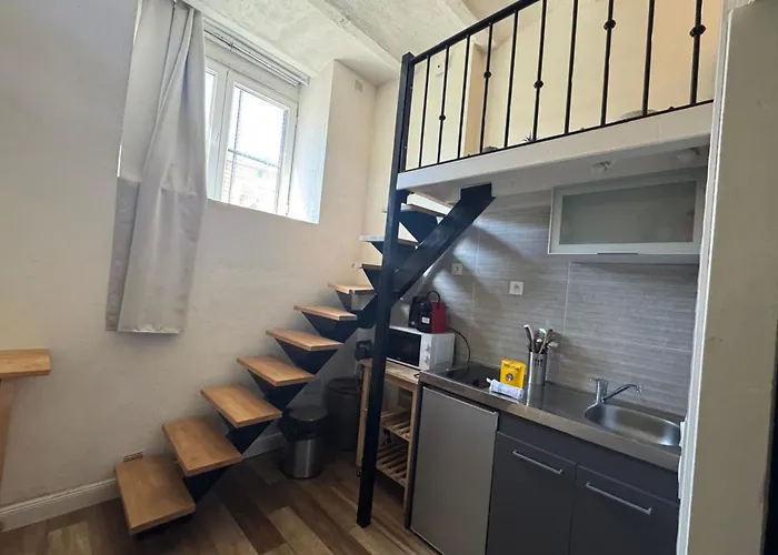Charming Studio for 2 Guests Quai de Saône Lyon