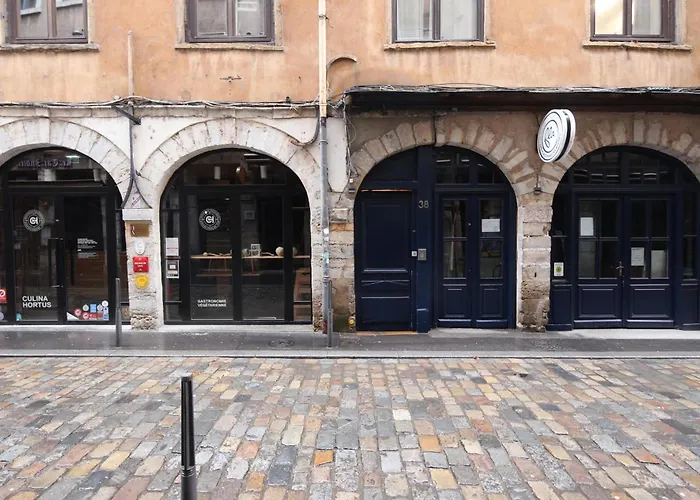 Fully Furnished Studio City Center Lyon
